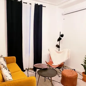 : D'exception - Batignolles Appartement Paris