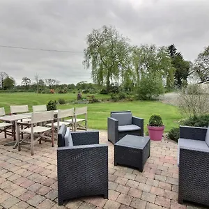 Maison à La Campagne Hébergement de vacances Louargat